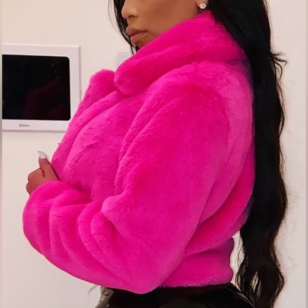 Vibrant Pink Faux Fur Cropped Jacket - Picture 3 of 4